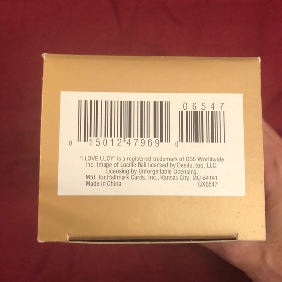 I Love Lucy Gets in Pictures Ornament - Picture 13 of 13